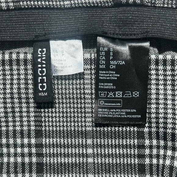 H&M Plaid Skirt - Picture 4 of 4